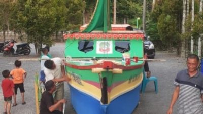 Kirab Budaya Nusantara di Pantai Tanjung Taipa, Kecamatan Sawa Tampilkan Kapal Hias Konasara