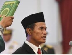 Presiden Jokowi Kembali Lantik Amran Sulaiman Jadi Mentan RI