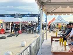 Melalui Askomtiblan Drag Bike Night Race Championship, Ditlantas Polda Sultra Dorong Ruang Kreatif dan Keselamatan Berkendara
