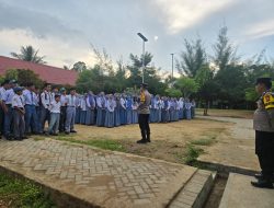 Kapolsek Sawa Ingatkan 400 Siswa SMA Negeri 1 Lembo Jauhi Narkoba dan Tertib Lalu Lintas