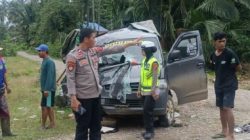 Polres Konut Gelar Olah TKP Kecelakaan Lalu Lintas Adu Banteng Mobil Pick Up di Kec. Sawa