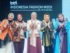 Hj. Wisra Wastawati Promosikan Tenun Konasara di Indonesia Fashion Week 2026
