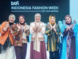 Hj. Wisra Wastawati Promosikan Tenun Konasara di Indonesia Fashion Week 2026